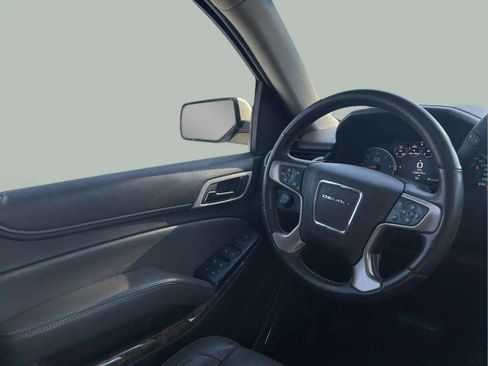 Used 2015 GMC Yukon XL Denali w/ Touring Package image 13