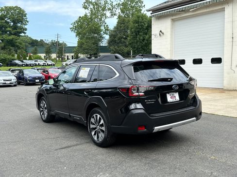 Certified 2024 Subaru Outback Limited AWD/4WD image 3