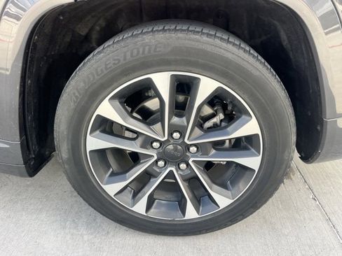 Used 2021 Jeep Grand Cherokee L Overland w/ Luxury Tech Group IV image 9