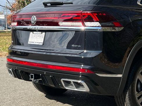 Certified 2024 Volkswagen Atlas Cross Sport SEL R-Line image 6