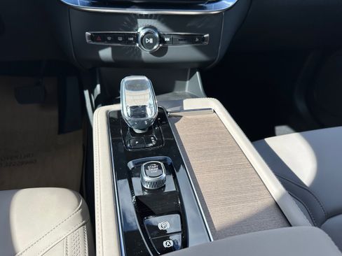 Used 2026 Volvo XC90 B6 Plus w/ Protection Package Premier image 14