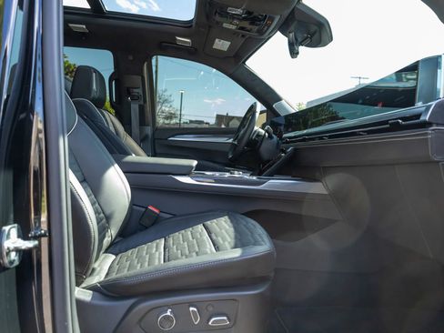 Used 2026 Cadillac Escalade V AWD/4WD image 64