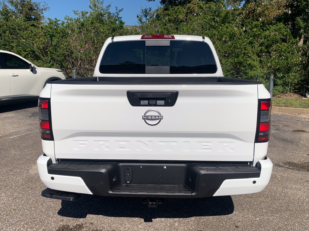 New 2026 Nissan Frontier SV w/ Tow Package RWD image 4