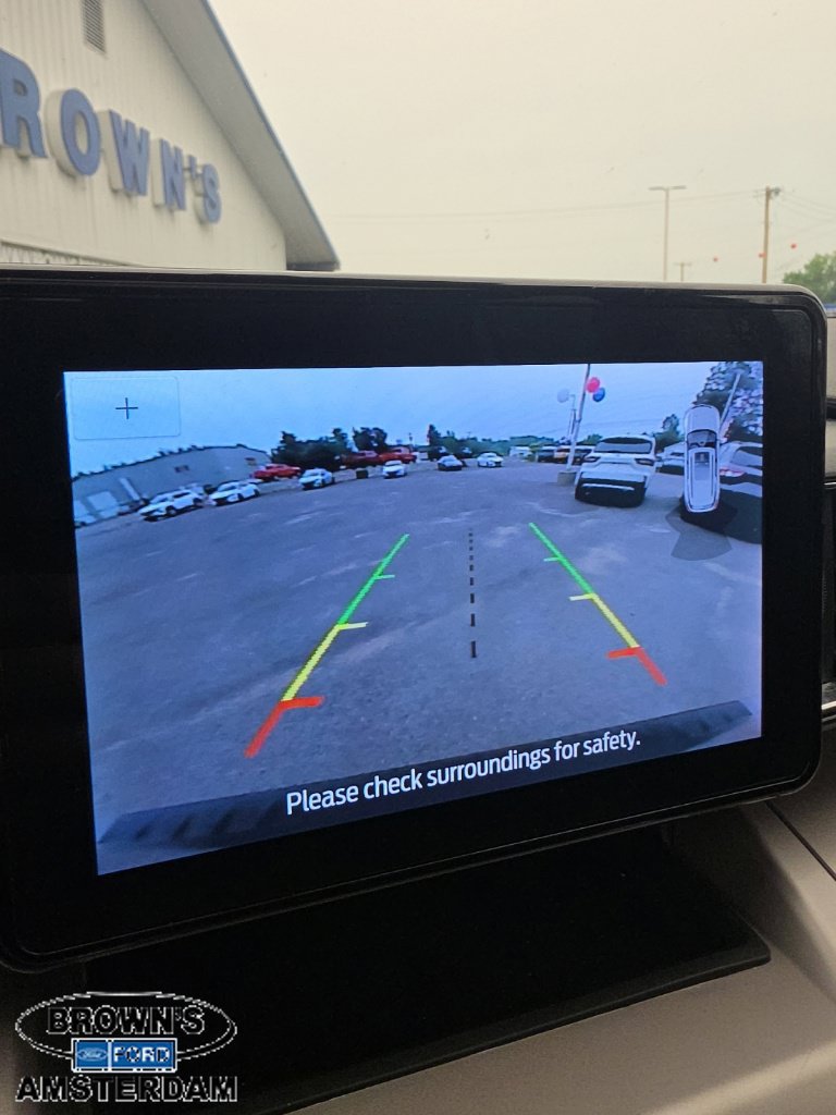Used 2022 Ford Explorer XLT w/ Equipment Group 202A AWD/4WD image 19