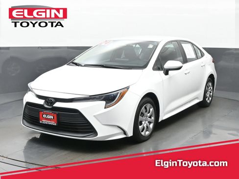 Used 2024 Toyota Corolla LE FWD image 1