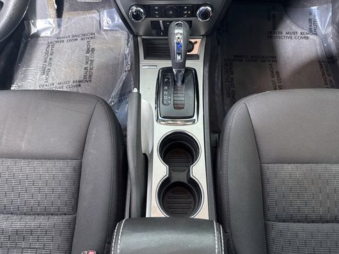 Used 2010 Ford Fusion SE image 19