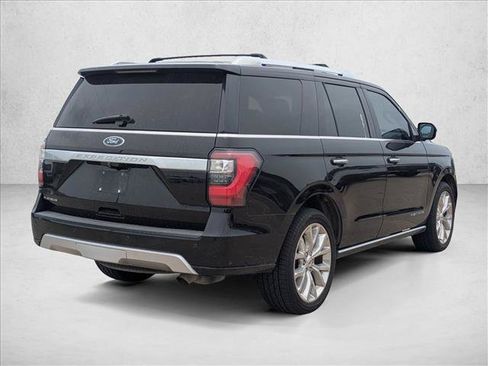 Used 2018 Ford Expedition Platinum RWD image 5