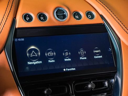 Used 2023 Aston Martin DBX AWD/4WD image 27