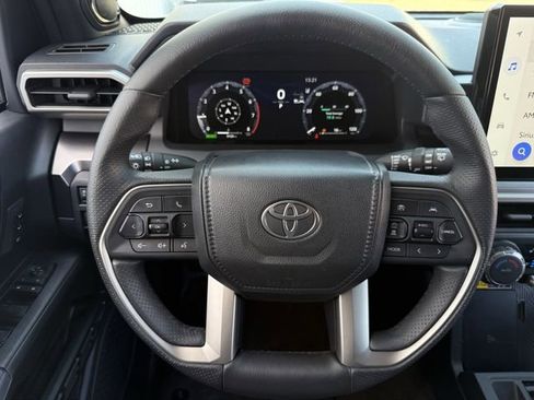 Used 2025 Toyota 4Runner TRD Off-Road Premium w/ Tow Technology Package image 14