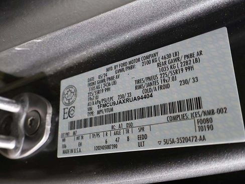 Used 2024 Ford Escape Platinum AWD/4WD image 51