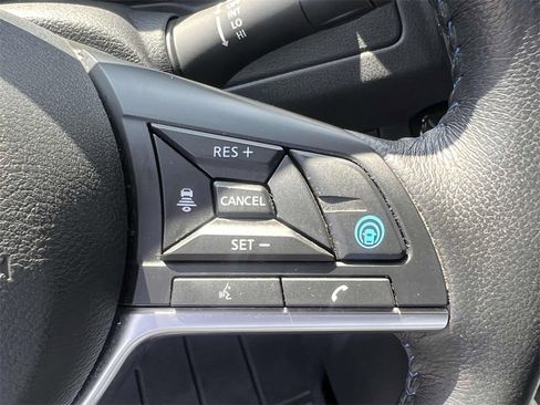 Used 2022 Nissan Leaf SL Plus image 23