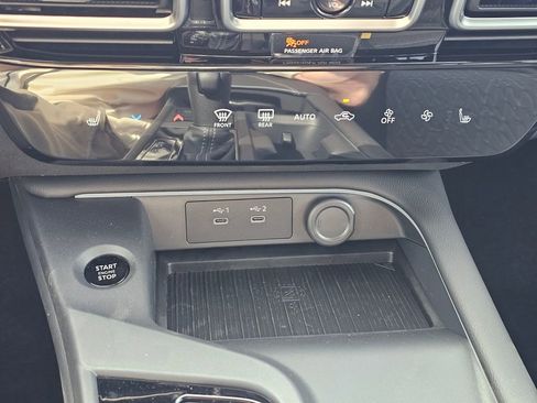 New 2026 Nissan Sentra SV w/ SV Convenience Package FWD image 14