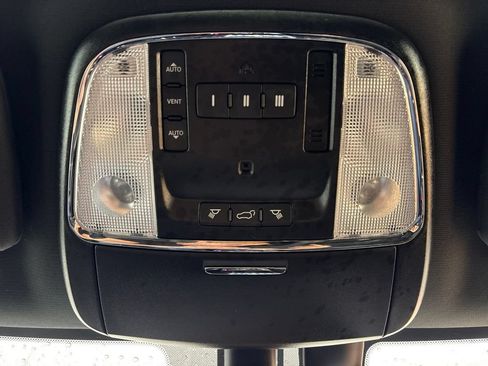 Used 2020 Dodge Durango R/T w/ Blacktop Package AWD/4WD image 26
