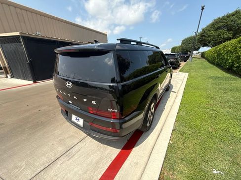 Certified 2026 Hyundai Santa Fe SEL FWD image 8