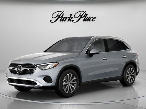 Used 2026 Mercedes-Benz GLC 300 4MATIC image 1
