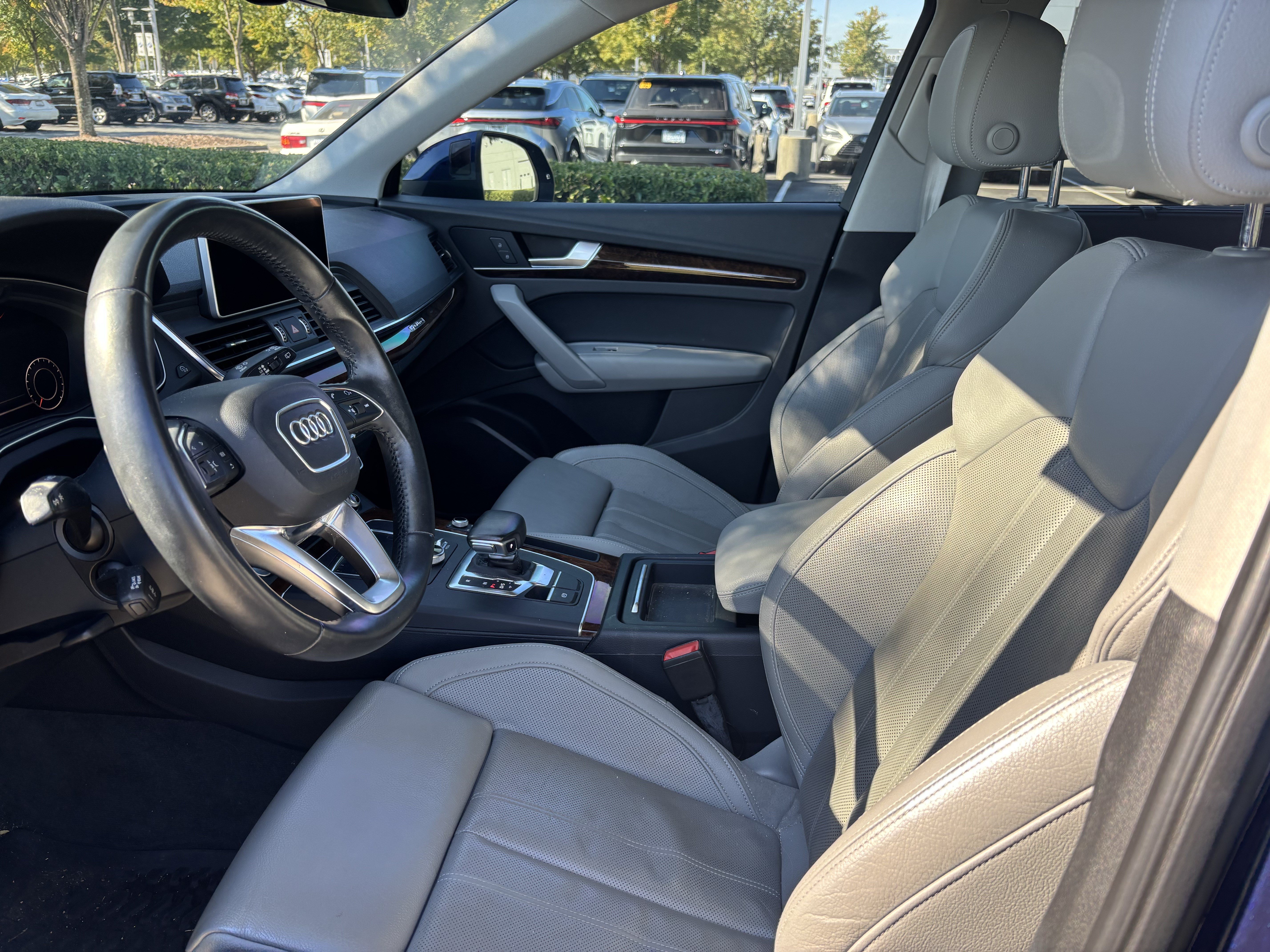 Used 2018 Audi Q5 2.0T Premium Plus w/ Premium Plus Package AWD/4WD image 16