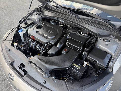Used 2016 Kia Optima LX FWD image 27