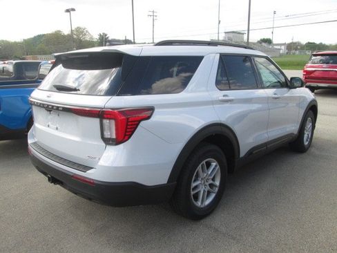 New 2026 Ford Explorer Active AWD/4WD image 6