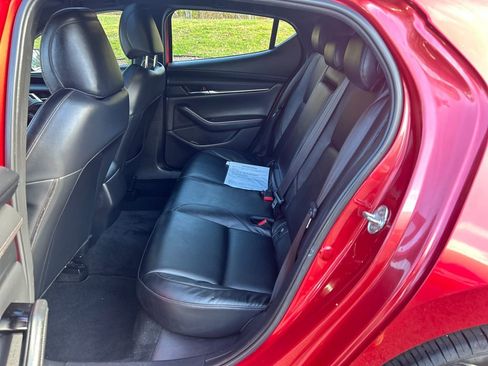 Used 2022 MAZDA MAZDA3 s image 28