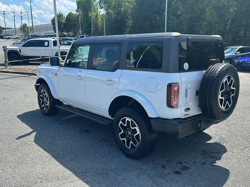 Used 2022 Ford Bronco Outer Banks AWD/4WD image 3