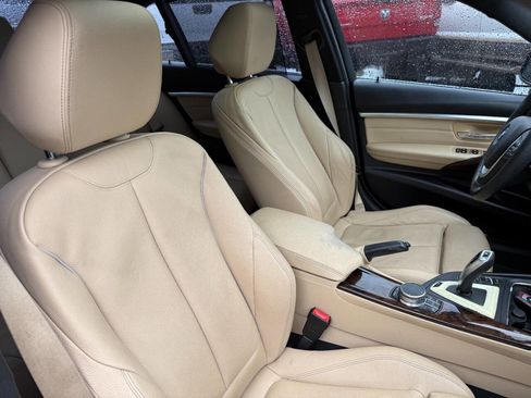 Used 2017 BMW 330e image 28