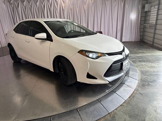 Used 2018 Toyota Corolla LE FWD video 2