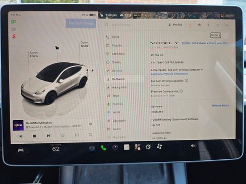 Used 2024 Tesla Model Y Performance AWD/4WD image 2