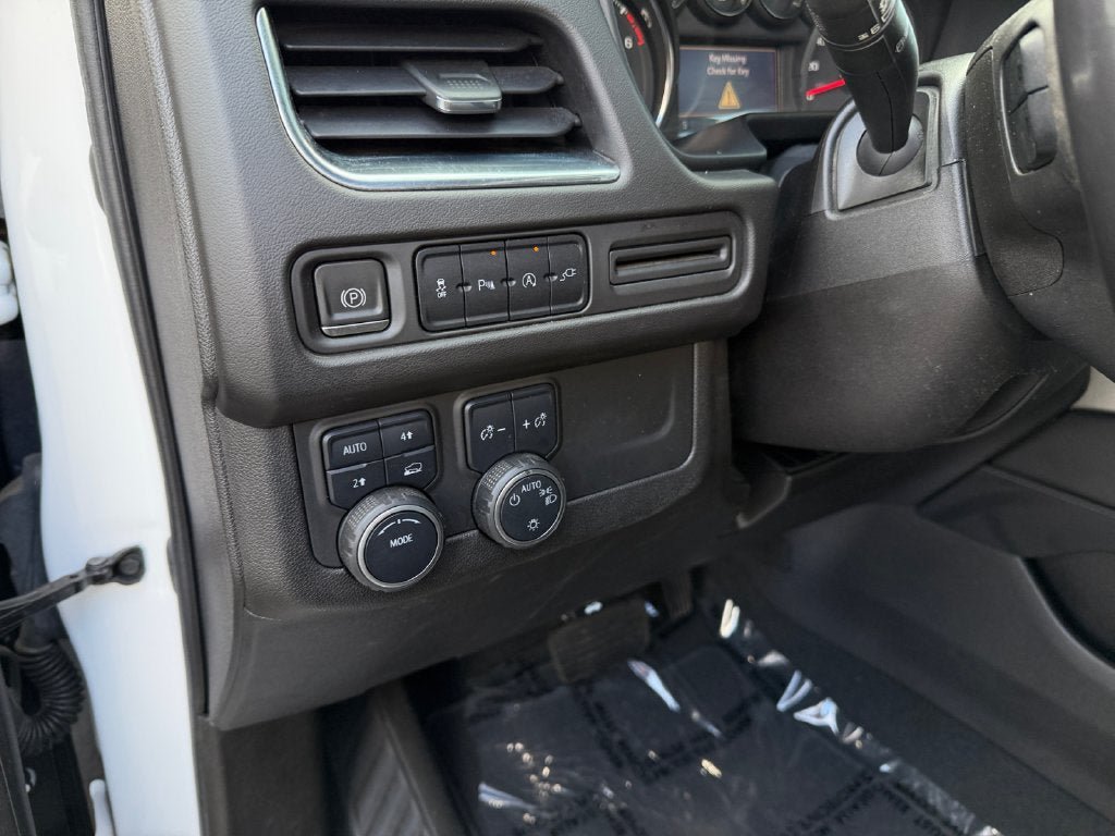 Used 2021 Chevrolet Suburban LT AWD/4WD image 20