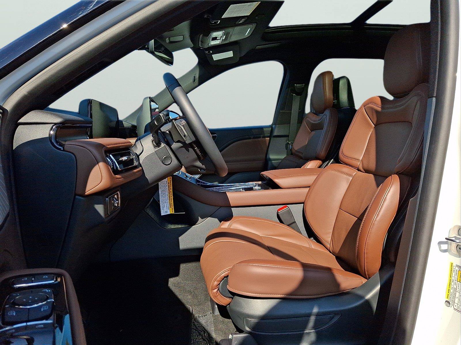 New 2026 Lincoln Aviator Reserve AWD/4WD image 10