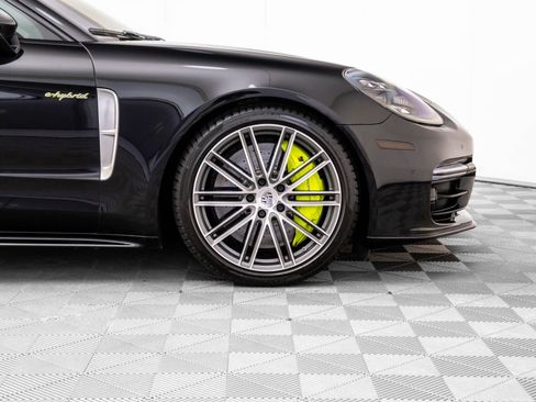 Used 2019 Porsche Panamera Turbo S Executive image 34