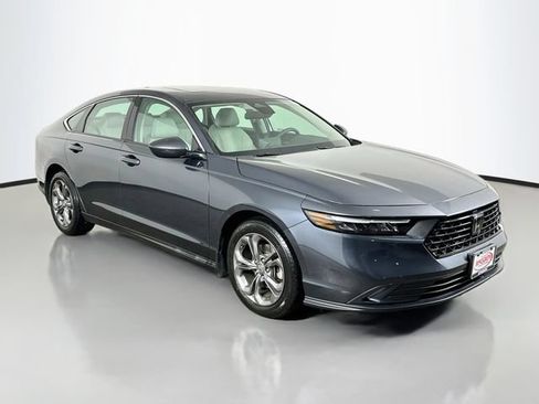Certified 2023 Honda Accord EX image 15