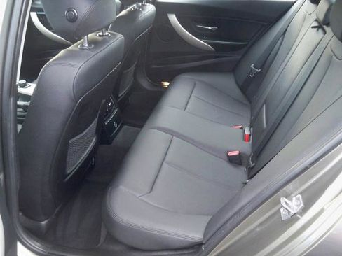 Used 2016 BMW 320i xDrive Sedan image 5