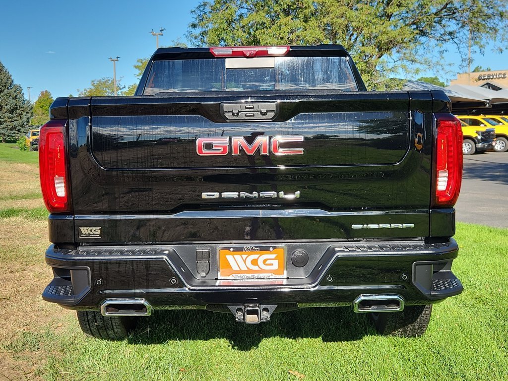 Used 2025 GMC Sierra 1500 Denali w/ Denali Reserve Package AWD/4WD image 5