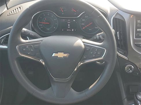 Certified 2017 Chevrolet Cruze LT w/ Convenience Package image 12