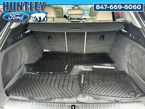 Used 2024 Audi Q8 e-tron Premium Plus w/ Premium Plus Package image 12