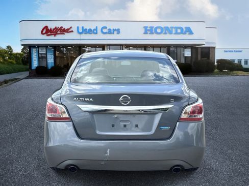 Used 2014 Nissan Altima 2.5 S FWD image 4