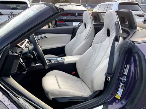 Used 2023 BMW Z4 sDrive30i w/ Premium Package image 7