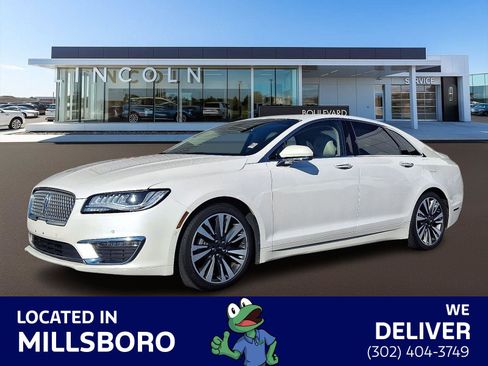 Used 2019 Lincoln MKZ Reserve image 1