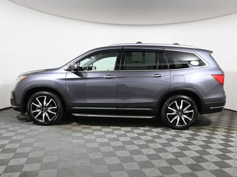 Used 2022 Honda Pilot Touring image 2