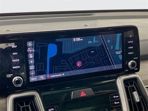 Used 2023 Kia Sorento X-Line EX image 18