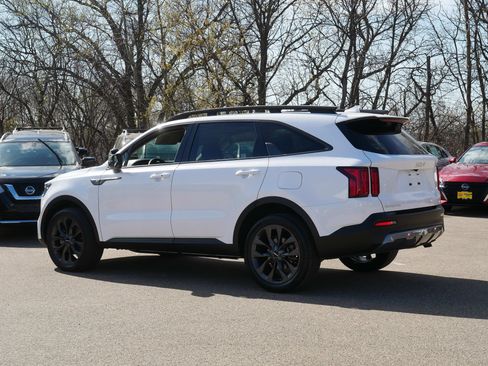 Certified 2023 Kia Sorento SX Prestige image 5