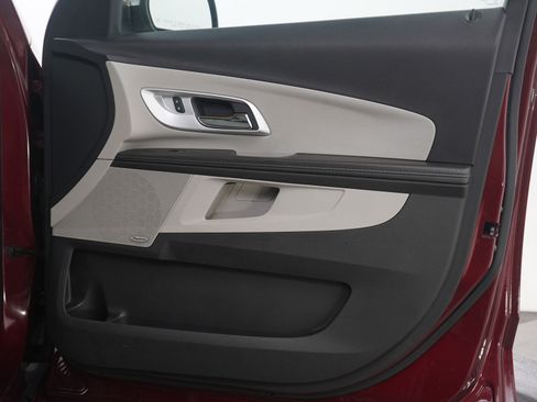 Used 2016 Chevrolet Equinox LTZ w/ Enhanced Convenience Package image 11