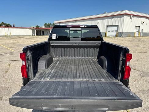 Used 2023 Chevrolet Silverado 1500 RST w/ Convenience Package II AWD/4WD image 9