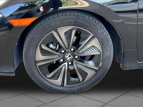 Used 2019 Honda Civic EX image 10