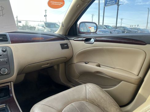 Used 2007 Buick Lucerne CXL image 12