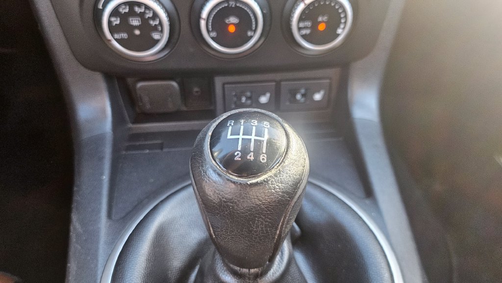 Used 2014 MAZDA MX-5 Miata Grand Touring w/ Appearance Package RWD image 31