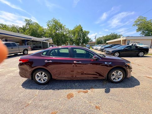 Used 2016 Kia Optima LX FWD image 6