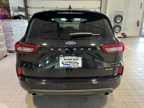 Used 2023 Ford Escape ST-Line Elite AWD/4WD image 8