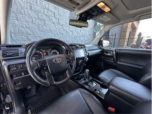 Used 2020 Toyota 4Runner Venture w/ Moonroof Package AWD/4WD image 2