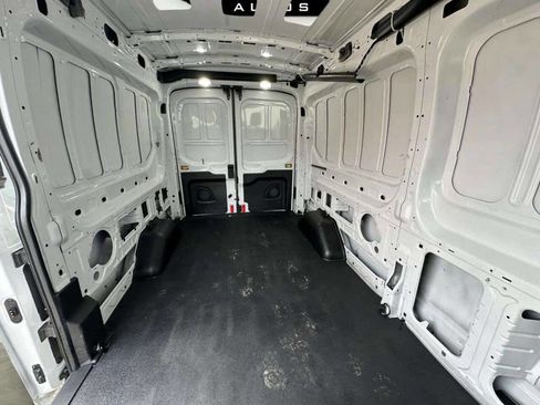 Used 2019 Ford Transit 250 148 Medium Roof image 20